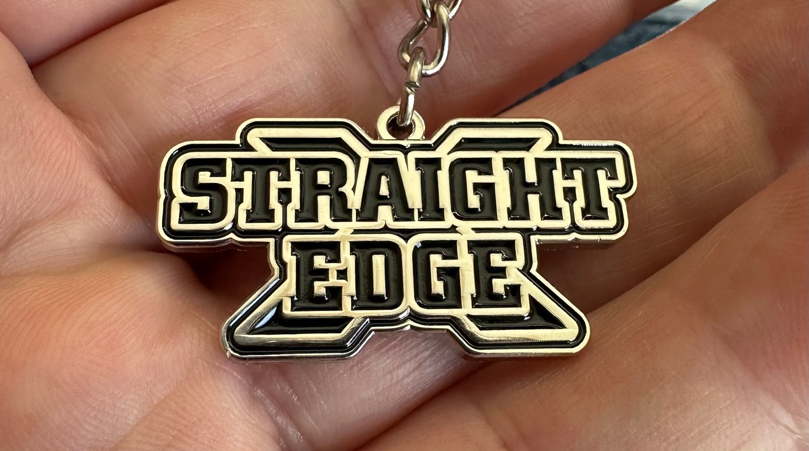 Bright Silver Metallic “Straight Edge” metal Keychain XCLAIM Al