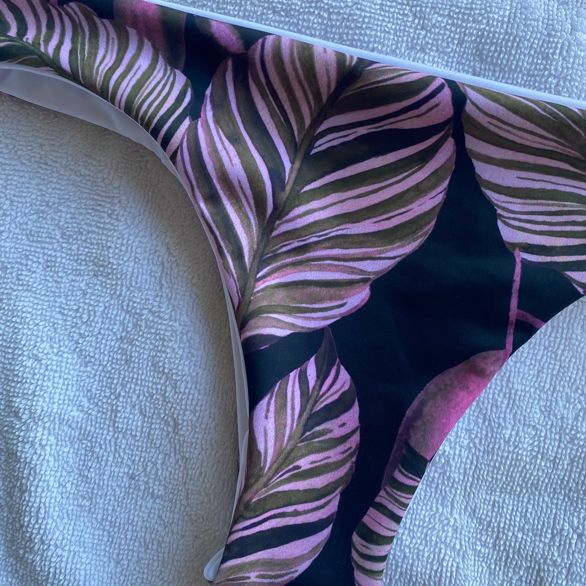 Image of SAMPLE LULU BOTTOMS : JUNGLE AFTER HOURS X WHITE 
