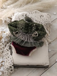 Image 1 of Newborn body-dress for photo shoots | Rini | khaki green | burgundy