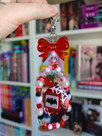 Image 4 of Llavero Clicker XL tamagotchi vampiresco