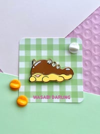 Eclairsire Enamel Pin