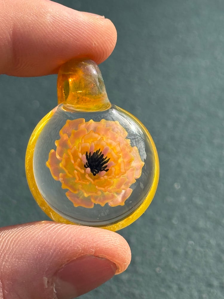Image of  Yellow and pink sunset, flower pendant