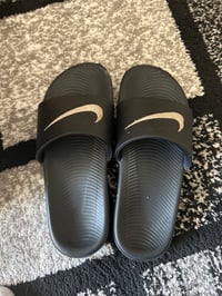 Nike slides 