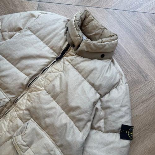 Image of AW 2019 Stone Island Lino Resinato Down-TC Jacket, Size Larg