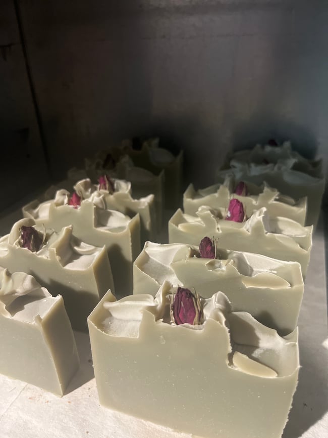 French Clay + Tea Tree Facial Bar 🍵