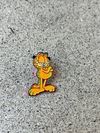 Image 2 of RR #162 Cat with Crossed Arms