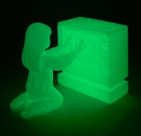 Image 2 of Poltergeist Carol Anne with TV They’re Here Glow In The Dark 2 Piece Set