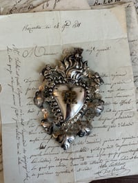 Image 9 of Ex-voto en forme de cœur sacré GR (pour Grâce rendue) en métal plaqué argent!  XIX eme siècle