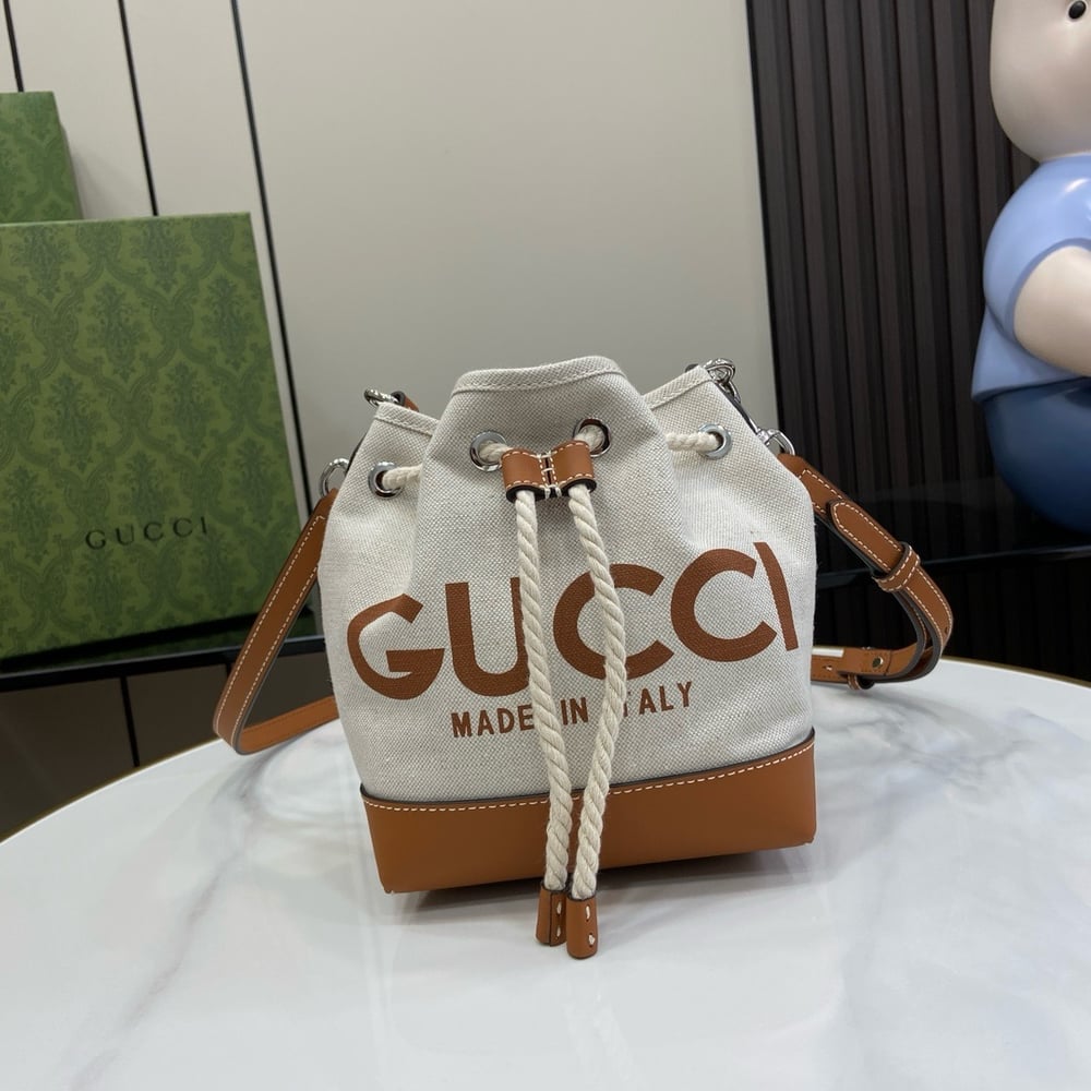 GG Canvas Bag