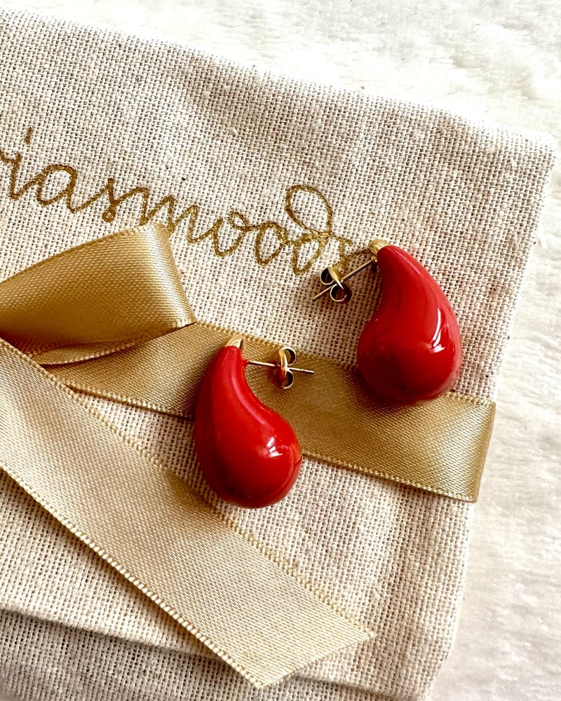 Image of ORECCHINI GOCCIA SMALTATI