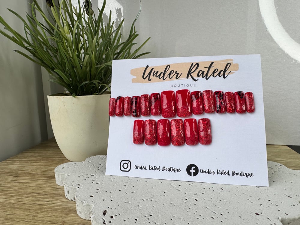 Image of Red Maori nails 