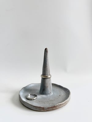 Image of Ring holders with dish 