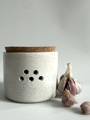 Image of  Garlic canister 