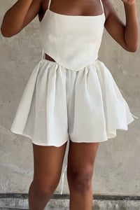 Image 1 of FLOR SHORT | WHITE