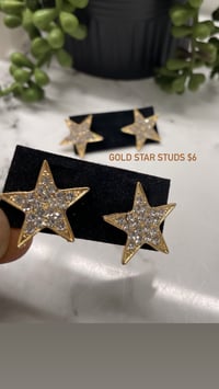 Gold star studs 
