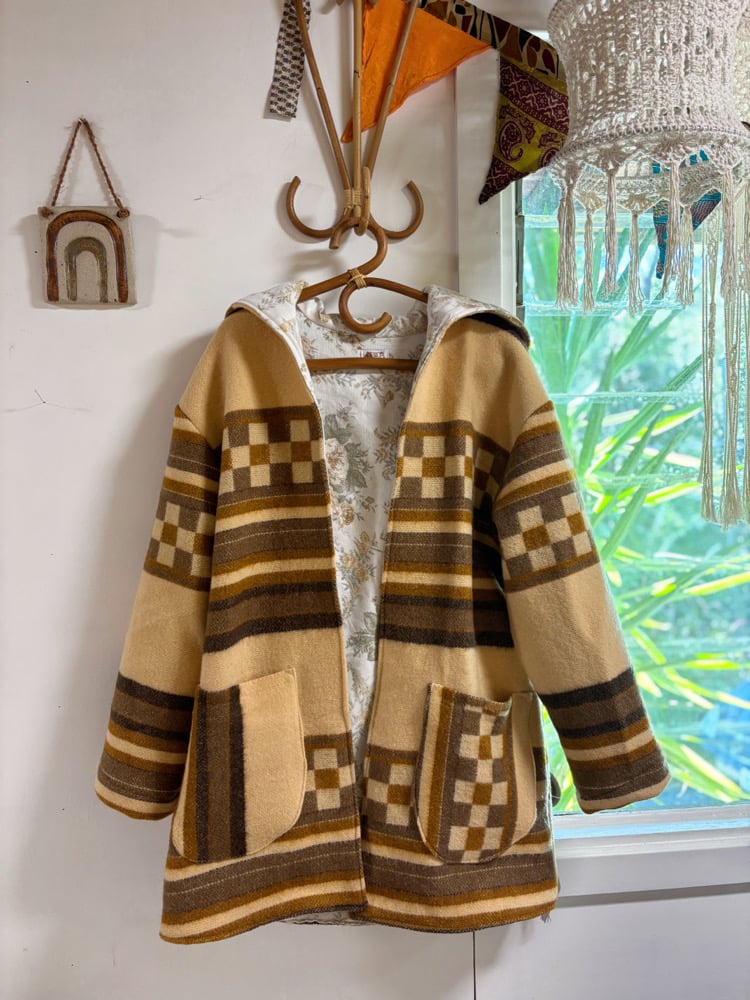 Image of Navajo Adult Coat size Medium