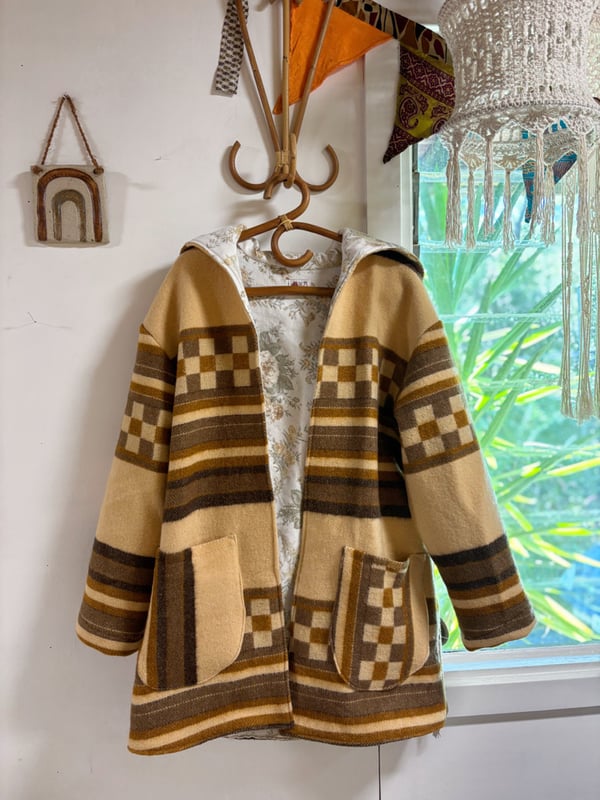 Image of Navajo Adult Coat size Medium