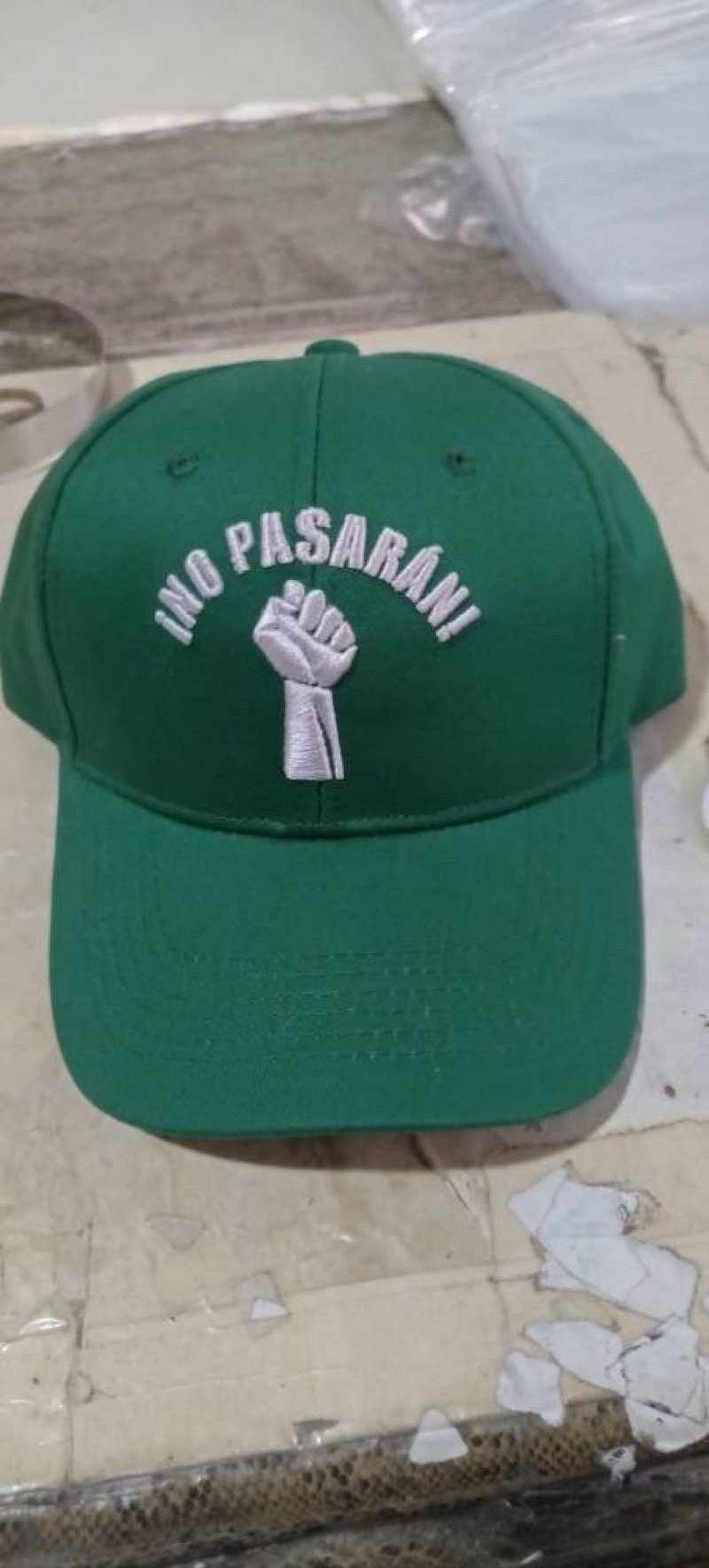 No Pasaran Baseball Cap