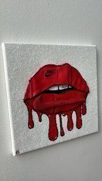 Image 2 of Kiss