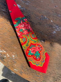 Image 5 of GRAVATA VERMELLA. Feita a man. 