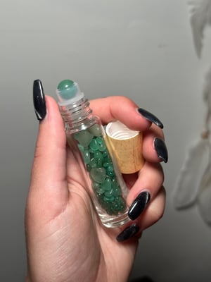 HOWLITE FILLED ESSENTIAL OIL ROLLER BOTTLES