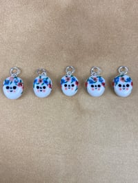 Image 2 of Tiny Skullflowers - Platinum Lustre