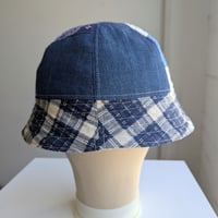 Image 6 of Reworked 6-panel Reversible Bucket Hat 70s Mickey New York L 24-25"