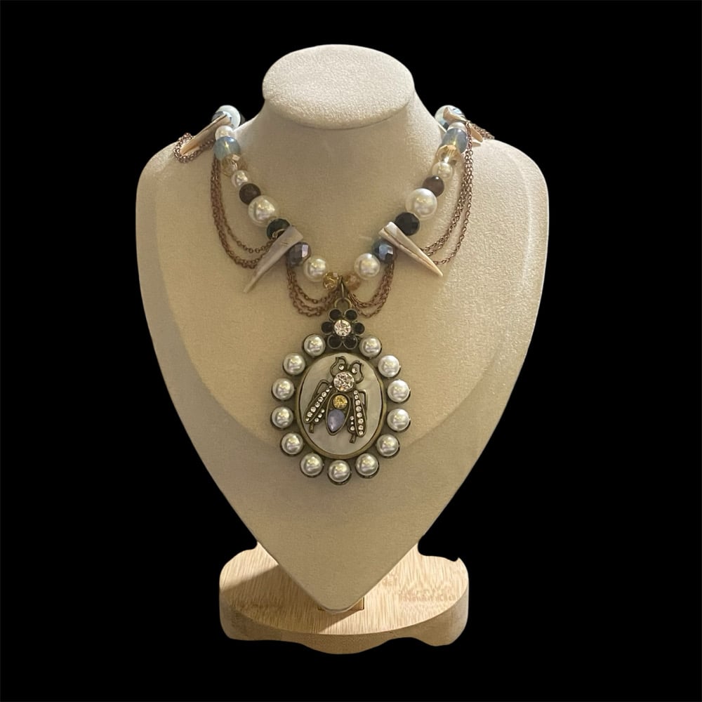 Image of Queen Bug necklace 