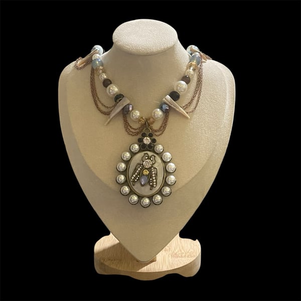 Image of Queen Bug necklace 
