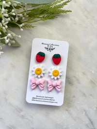 Image 4 of  Spring studs