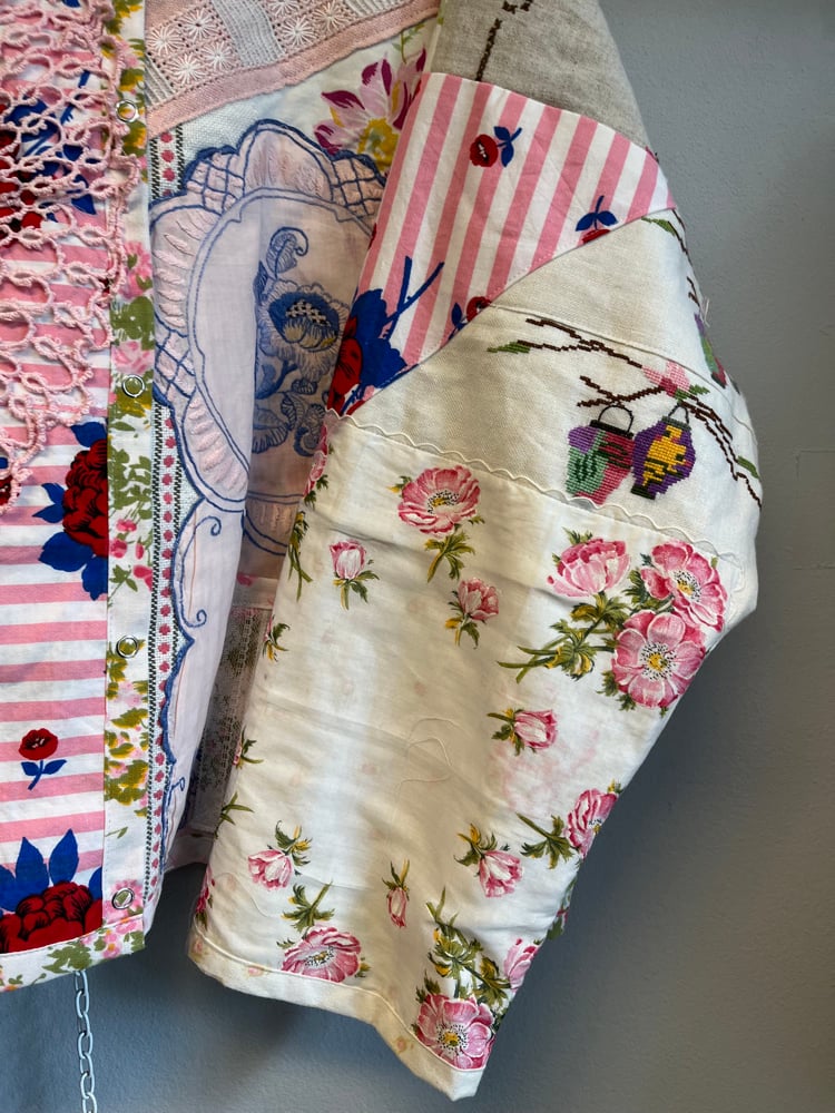 Image of Sunday puzzle jacket pink (xs-xl)