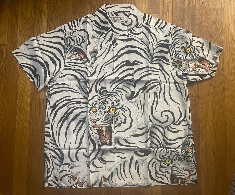 Image of Tim Lehi Wacko Maria Guilty Parties XL Hawaiian Shirt Tiger 2