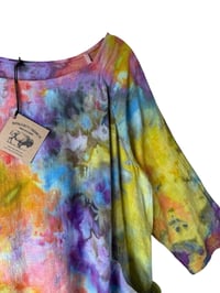 Image 3 of M 100% Cotton Forager Top in Bright Watercolor Ice Dye
