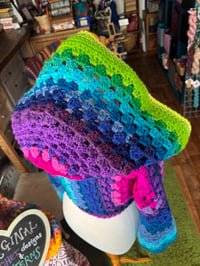 Image 3 of STARBORN - Cropped hooded jumper/sweater - flared bell sleeve - handmade crochet artwear design