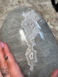 Image 2 of XXL AGATE X QUARTZ EGG -MADAGASCAR-