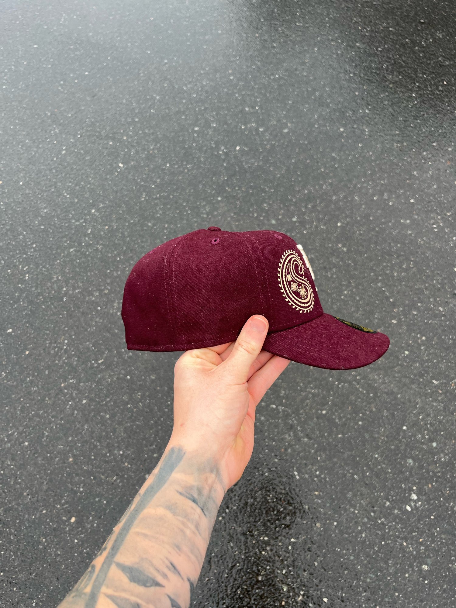 GREEN BRIM MAROON UPSIDE DOWN LA DODGERS CUSTOM FITTED CAP WORLDWIDE green-brim-maroon-upside-down-la-dodgers-custom-fitted-cap-worldwide