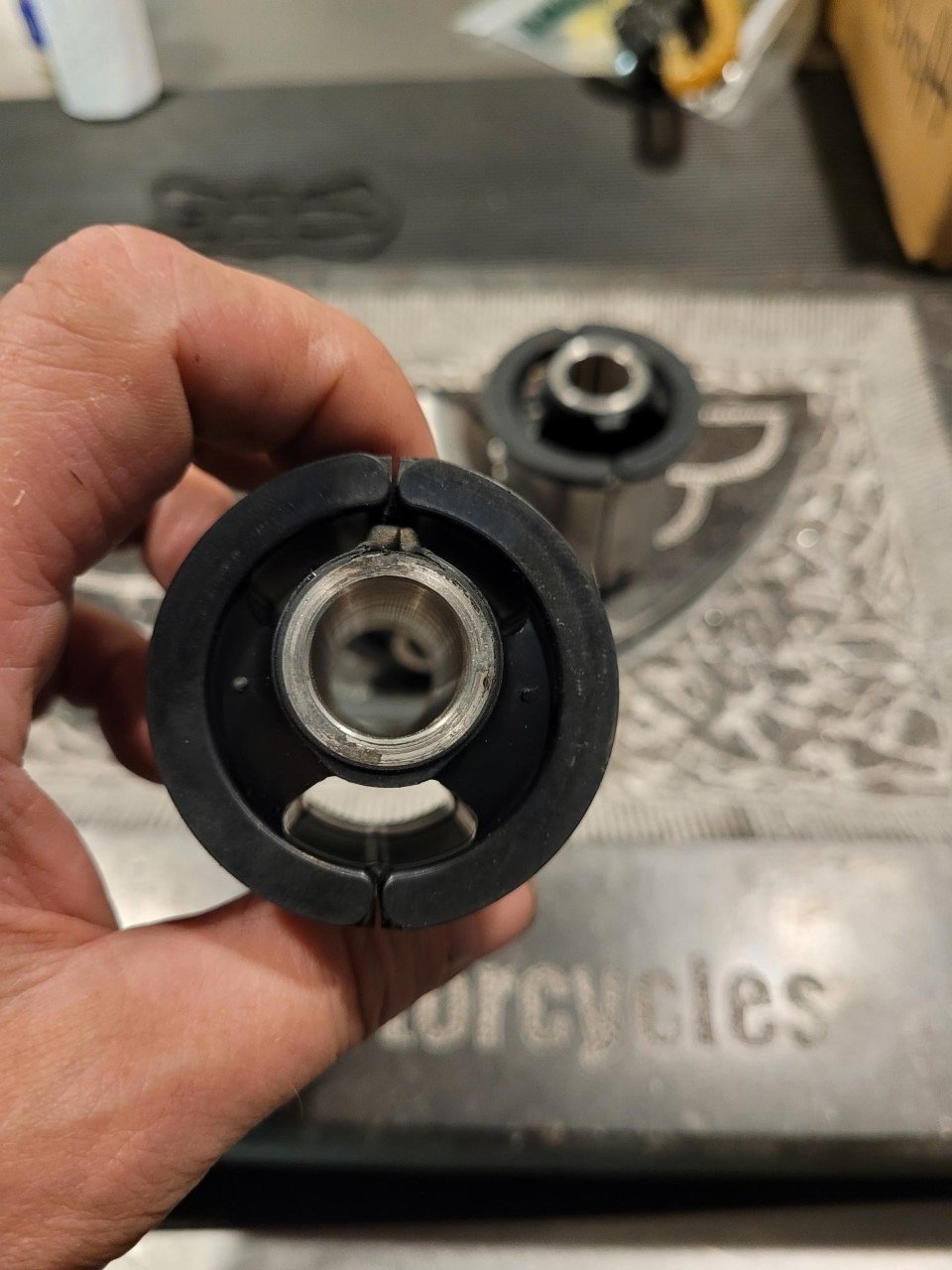 A866 XB12XT スプロケットカバー*　Buell 1200 Ulysses ビューエル