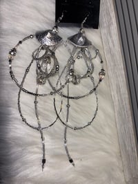 Image 2 of Stillness Drops Medium HOOP