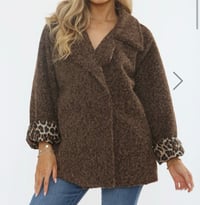 Image 4 of LEOPARD LINNED JACKET WITH SIDE POCKETS