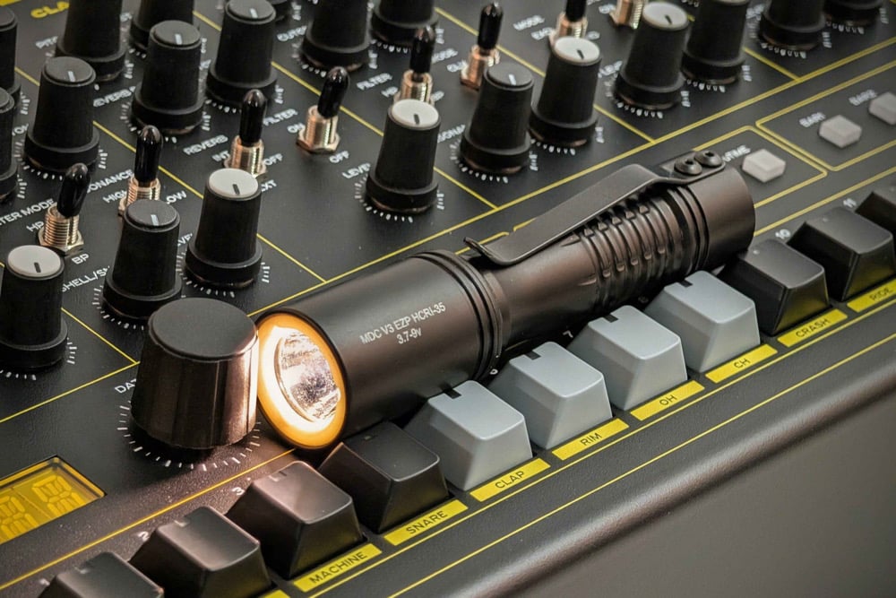 MDC V3 HCRI | Kōsen Fine Flashlights