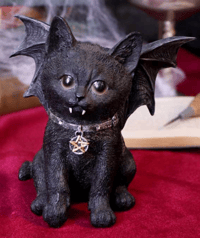Image 1 of Vampuss 16cm