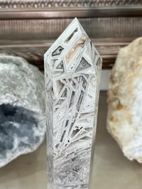 Image 3 of White Lace Agate Generator | #2988