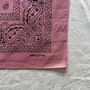 Image of Logo Hankie Aubergine