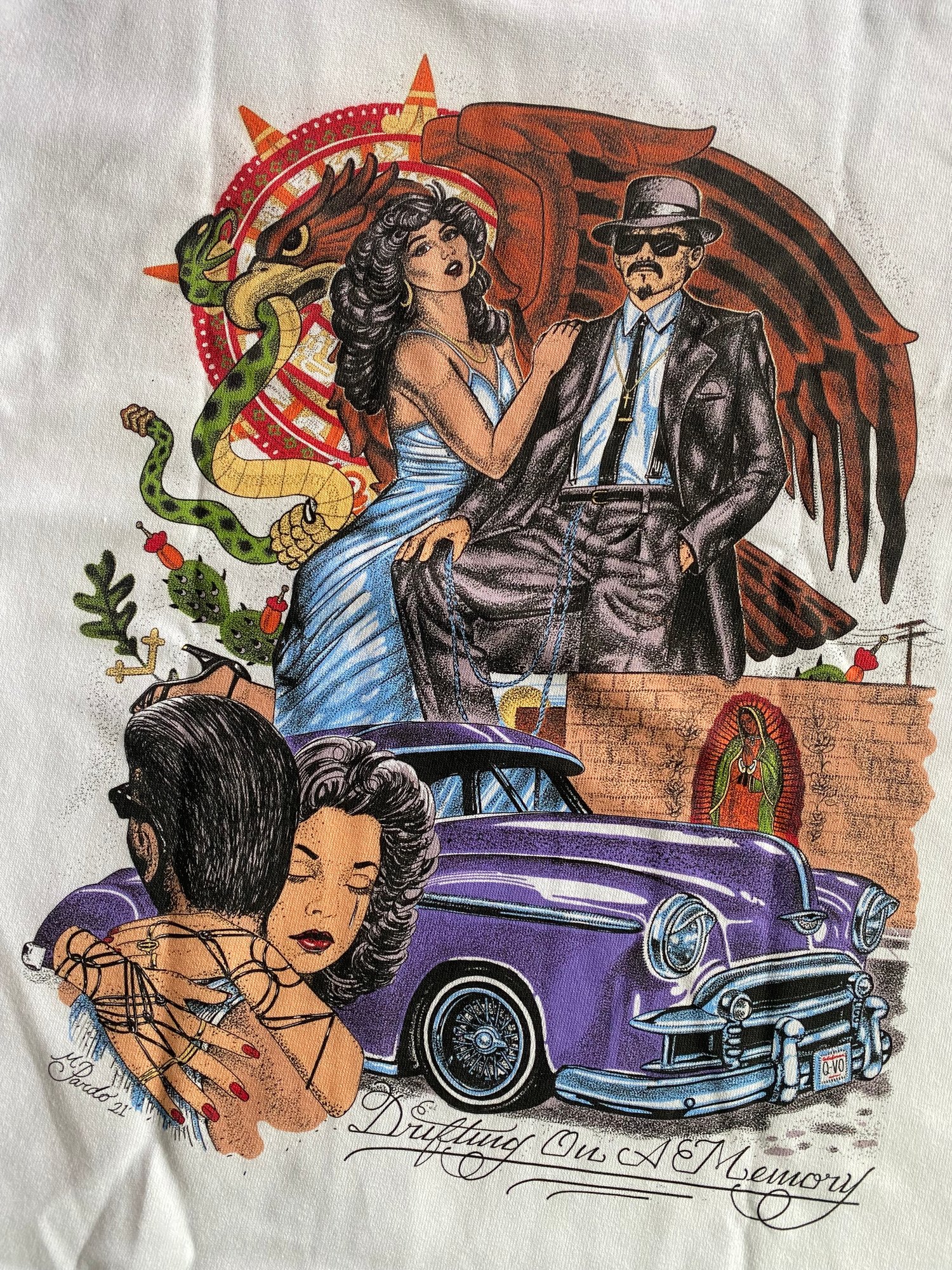 Image of Evolución, Color. White Tee