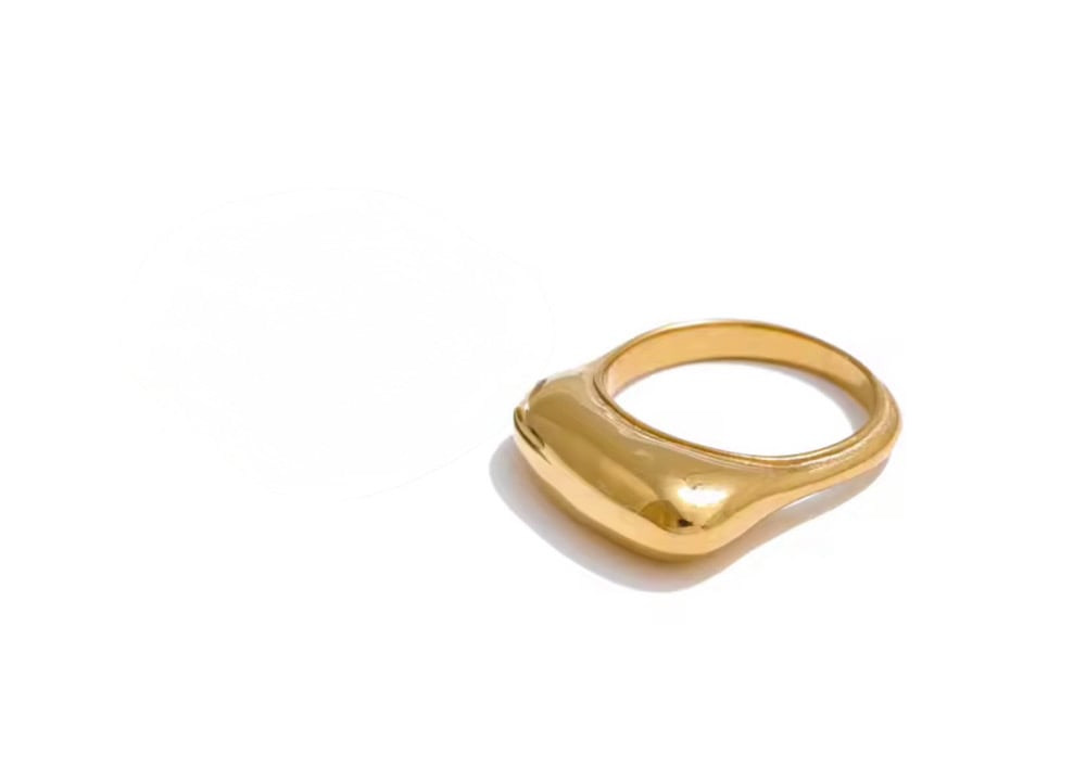 Image of SELENE 18ct Gold Plated Curve Ring