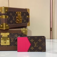 Image 16 of Lou small wallets (click to browse)