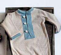 Image 2 of Newborn boys romper Alex | beige | dusty blue