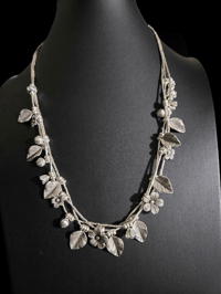 Image 5 of PH113 Karen Vine and Flower Necklace