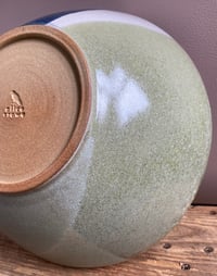 Image 4 of Serving bowl