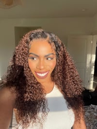 Image 5 of 22 inch DEEP WAVE OMBRE BROWN 13x4 HD LACE WIG